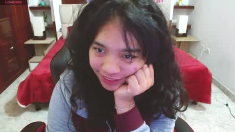 Snapshot of laurent1_ chatting on 02-21-25, 09:24 laurent online show from 02-21-25, 09:24