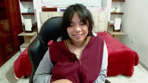 Snapshot of laurent1_ chatting on 03-12-25, 09:12 laurent online show from 03-12-25, 09:12