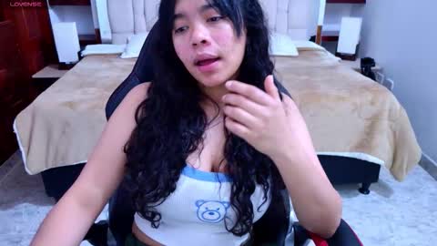 Snapshot of laurent1_ chatting on 09-23-25, 03:09 laurent online show from 09-23-25, 03:09