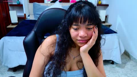 Snapshot of laurent1_ chatting on 10-24-25, 03:25 laurent online show from 10-24-25, 03:25