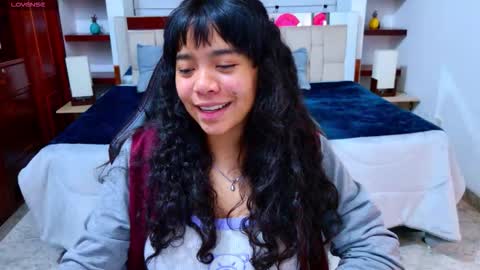 Snapshot of laurent1_ chatting on 10-25-25, 03:14 laurent online show from 10-25-25, 03:14