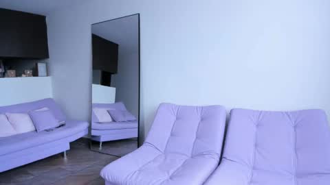 Lucie  online show from 09-17-25, 03:35