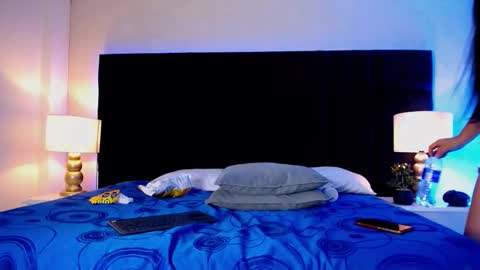 L A U R E N T  M O R R I S online show from 02-12-26, 03:51