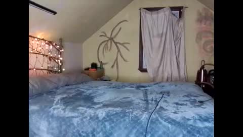 Lauren online show from 03-07-25, 01:42