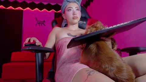 ANA LAURA online show from 11-07-25, 09:48