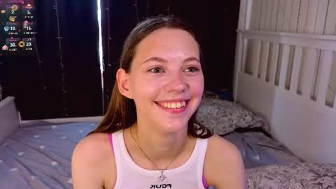 Snapshot of lauricejoto chatting on 07-15-26, 08:19 Kate online show from 07-15-26, 08:19