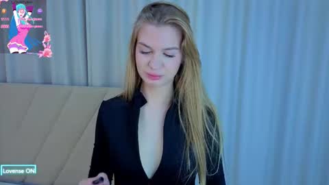 Laura online show from 02-23-26, 05:05