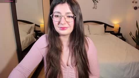 Snapshot of laurielay chatting on 04-13-26, 12:43 Laurie online show from 04-13-26, 12:43