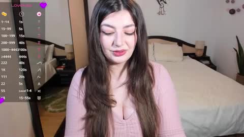 Snapshot of laurielay chatting on 04-14-26, 01:17 Laurie online show from 04-14-26, 01:17