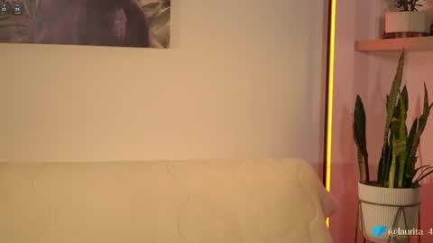 Snapshot of laurita_4 chatting on 06-04-26, 01:39 laurita_4 online show from 06-04-26, 01:39