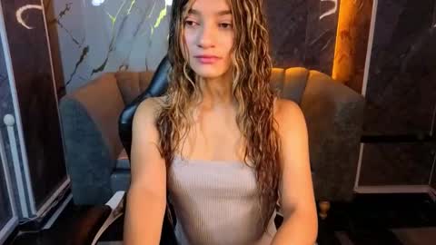 Laurita  online show from 11-04-25, 08:19