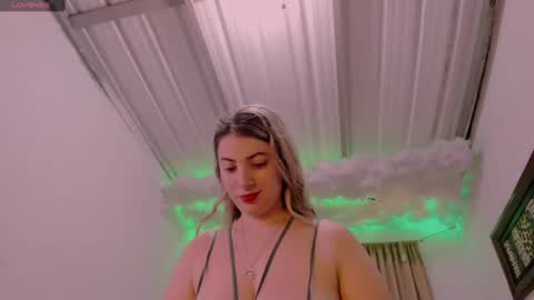 Lauu G online show from 01-08-25, 03:40