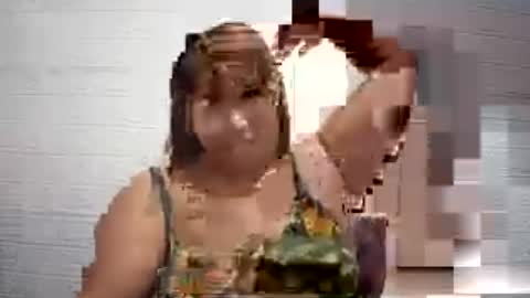 Snapshot of lavalyn214 chatting on 06-20-26, 02:31 lavalyn214 online show from 06-20-26, 02:31