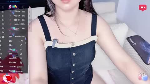 Snapshot of lavender_02 chatting on 05-15-26, 10:50 Tina online show from 05-15-26, 10:50