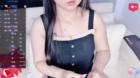 Snapshot of lavender_02 chatting on 05-16-26, 01:02 Tina online show from 05-16-26, 01:02