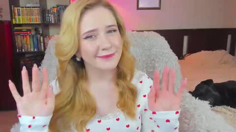 Snapshot of lavender_tender chatting on 09-21-25, 07:15 Lav online show from 09-21-25, 07:15