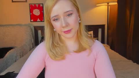 Snapshot of lavender_tender chatting on 05-06-26, 06:02 Lav online show from 05-06-26, 06:02