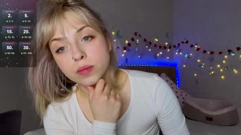 Snapshot of lavenderlav chatting on 03-12-25, 12:47 Melissa online show from 03-12-25, 12:47