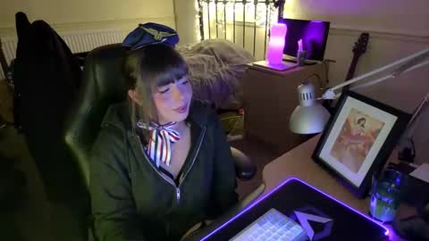 Lavenderrzz online show from 11-05-25, 12:38