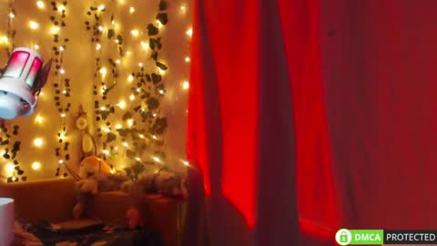 Mia online show from 04-07-26, 06:19