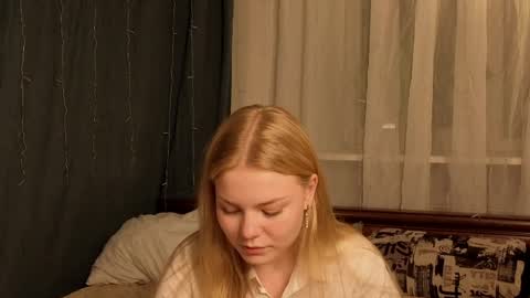 Snapshot of lavondabrayman chatting on 05-22-26, 09:20 Hi Im Leila online show from 05-22-26, 09:20