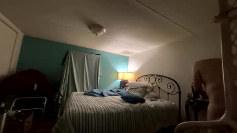 lawlessineptitude online show from 12-22-25, 11:02