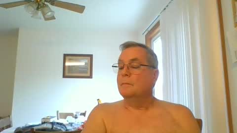 lawnboy62 online show from 12-09-24, 09:26