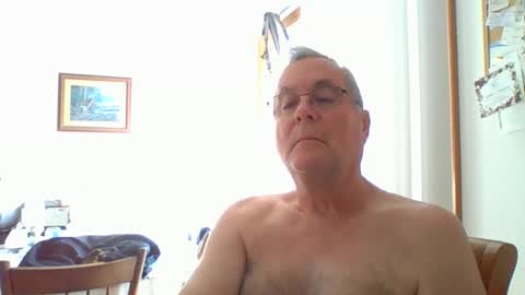 lawnboy62 online show from 09-23-25, 12:30