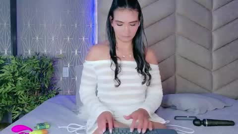 Snapshot of layadoll chatting on 02-25-26, 04:55 laya online show from 02-25-26, 04:55