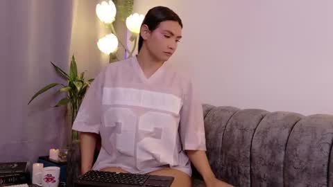 Snapshot of layadoll chatting on 07-23-26, 03:15 laya online show from 07-23-26, 03:15