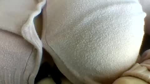 layannalea online show from 07-23-26, 05:00