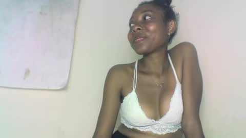 layannek online show from 09-18-25, 06:10