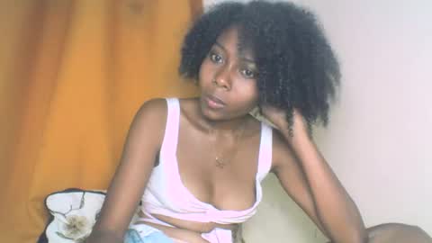 layannek online show from 09-29-25, 06:24