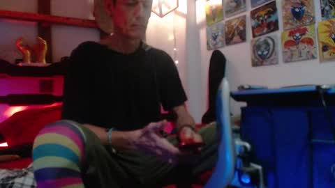 Laye19 online show from 02-12-25, 05:47