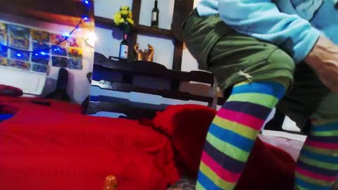 Laye19 online show from 03-02-25, 12:09