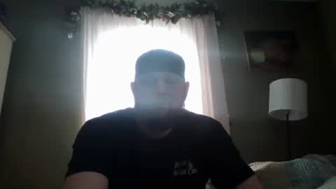 layinlow42 online show from 02-01-25, 04:44