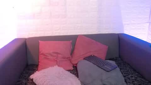 Layla online show from 02-17-25, 11:20