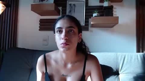 Snapshot of layla_707 chatting on 11-22-25, 09:03 Layla online show from 11-22-25, 09:03