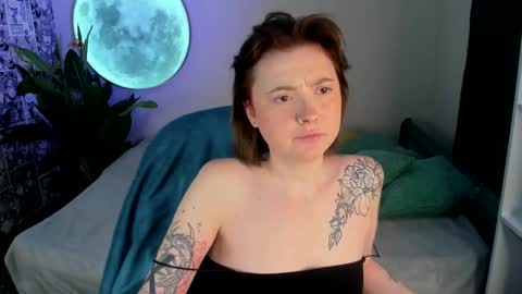 Snapshot of layla_cookies chatting on 12-05-25, 07:06 Layla online show from 12-05-25, 07:06