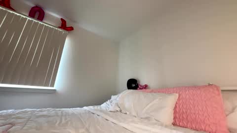 Snapshot of laylababi chatting on 04-06-26, 07:48 Layla online show from 04-06-26, 07:48