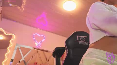 laylafoxy_tay online show from 10-22-25, 03:07