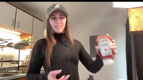 laylahlaylah1 online show from 11-25-25, 01:55