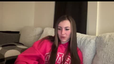 laylahlaylah1 online show from 12-04-25, 11:30