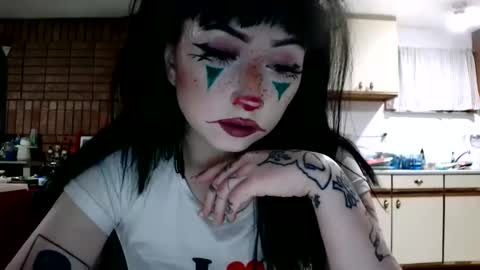 Snapshot of laylakills chatting on 01-13-25, 05:55 Layla Kills online show from 01-13-25, 05:55