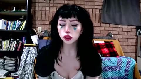 Snapshot of laylakills chatting on 01-23-25, 06:06 Layla Kills online show from 01-23-25, 06:06