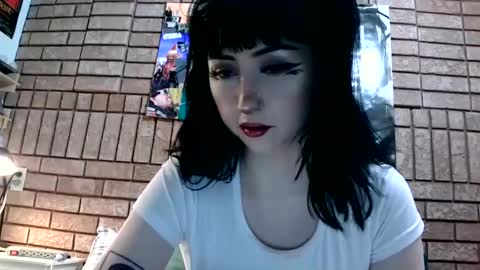 Snapshot of laylakills chatting on 02-08-25, 04:57 Layla Kills online show from 02-08-25, 04:57