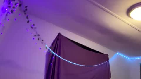 Snapshot of laylakutiex chatting on 11-22-25, 06:34 Layla online show from 11-22-25, 06:34