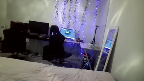 Snapshot of laylakutiex chatting on 02-05-26, 03:22 Layla online show from 02-05-26, 03:22