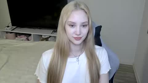 LaylaPretty001 online show from 03-23-26, 05:22