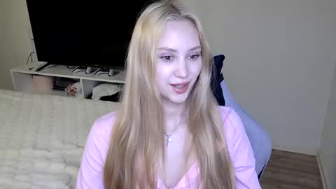 Snapshot of laylapretty001 chatting on 06-04-26, 04:29 LaylaPretty001 online show from 06-04-26, 04:29
